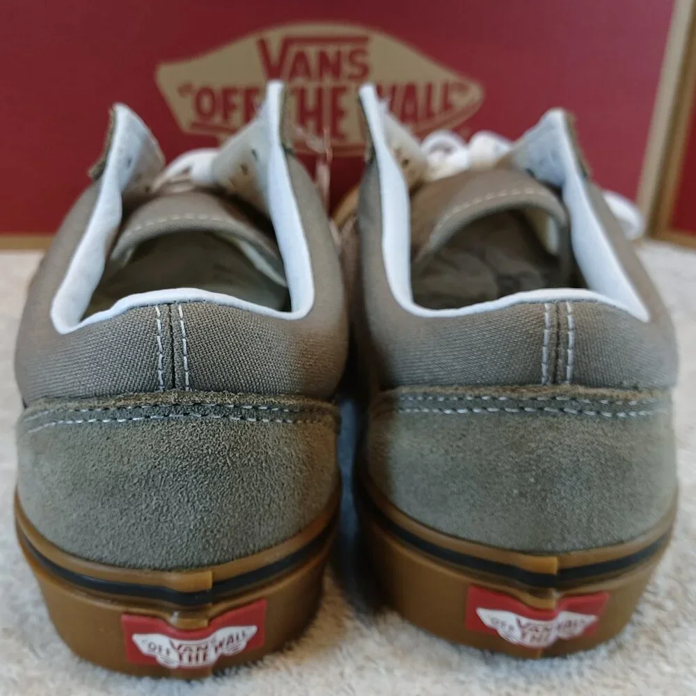 Vans Men's 6.5/Womens 8 Old Skool Gum Timber Wolf/Black VN0A5KRFA9M